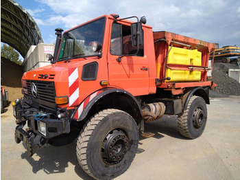 Самосвал UNIMOG