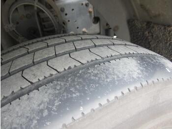 Грузовик с закрытым кузовом Renault Midlum 280 DXI: фото 3 Грузовик с закрытым кузовом Renault Midlum 280 DXI: фото 3