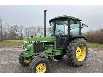 Трактор JOHN DEERE 1640