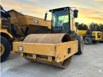 Компактор CATERPILLAR CS64B