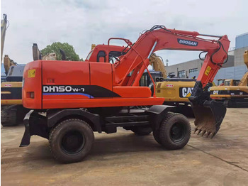 Колёсный экскаватор DOOSAN DH150W-7