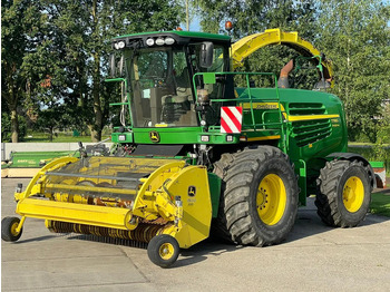 Кормоуборочный комбайн JOHN DEERE 7780