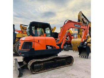 Гусеничный экскаватор DOOSAN DX60