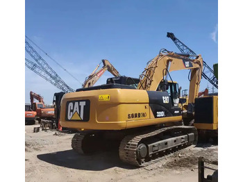 Гусеничный экскаватор CATERPILLAR 320D2