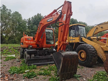 Колёсный экскаватор DOOSAN DH150W-7