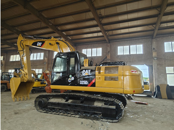 Гусеничный экскаватор CATERPILLAR 325D