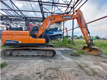 Гусеничный экскаватор DOOSAN DX140LC-5