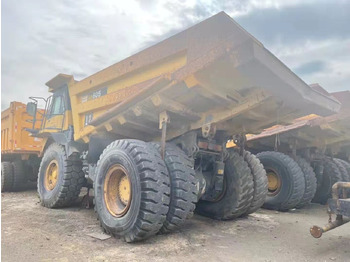 Карьерный самосвал KOMATSU HD605