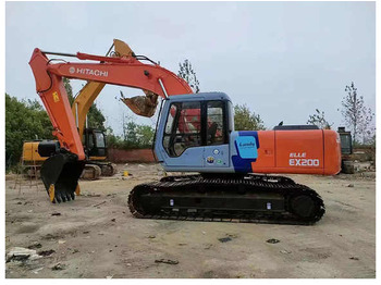 Экскаватор HITACHI ZX200