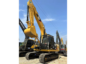 Гусеничный экскаватор CATERPILLAR 320D2