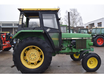 Трактор John Deere 1640: фото 4