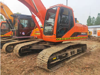 Гусеничный экскаватор DOOSAN DH220LC-7