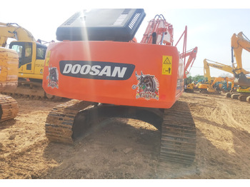 Гусеничный экскаватор DOOSAN DH225LC-7