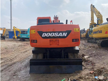 Колёсный экскаватор DOOSAN DX150W