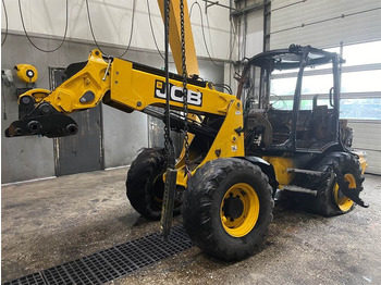 Колёсный погрузчик JCB TM220