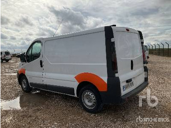 Цельнометаллический фургон RENAULT TRAFIC diesel: фото 2