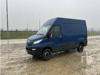 Грузовик с закрытым кузовом IVECO Daily