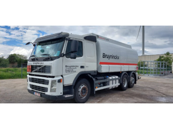 Грузовик-цистерна VOLVO FM