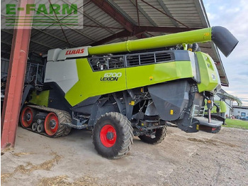 Зерноуборочный комбайн CLAAS Lexion 6700