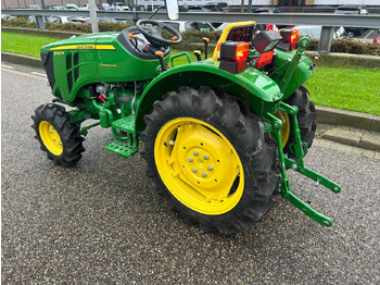 Минитрактор John Deere 3028 EN: фото 3