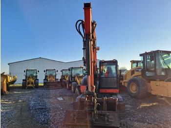 Гусеничный экскаватор KUBOTA TRACTOR CORPORATION KX080.4: фото 3