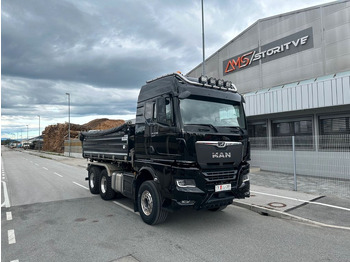 Самосвал MAN TGX 26.580