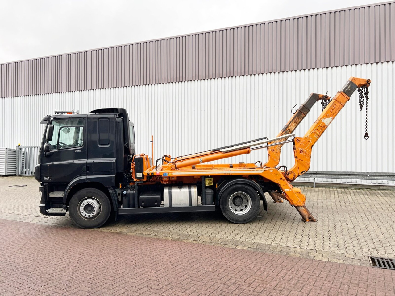 Портальный бункеровоз DAF CF 290 4x2 CF 290 4x2, Tele-Absetzer: фото 13 Портальный бункеровоз DAF CF 290 4x2 CF 290 4x2, Tele-Absetzer: фото 13