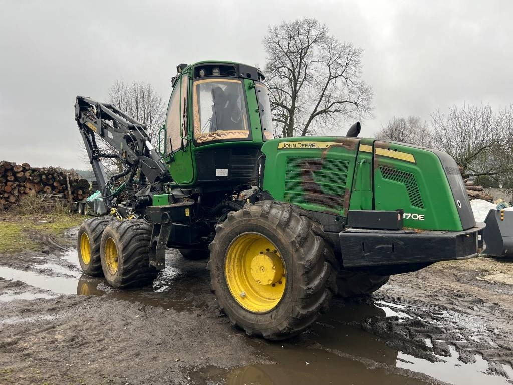 Харвестер John Deere 1170 E: фото 9