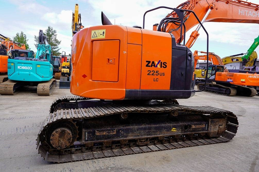 Гусеничный экскаватор Hitachi ZX225USLC-5B MARTTIINILLA: фото 7