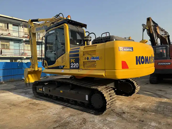 Гусеничный экскаватор 90% New Used Komatus excavator Well-Maintained Pc220-8mo PC200-8 high quality for sale: фото 7