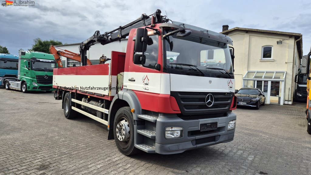 Грузовик бортовой/ Платформа, Автоманипулятор Mercedes-Benz 1829L mit Kran HIAB 111 C-2 mit Funk FB, Palettengabel: фото 9