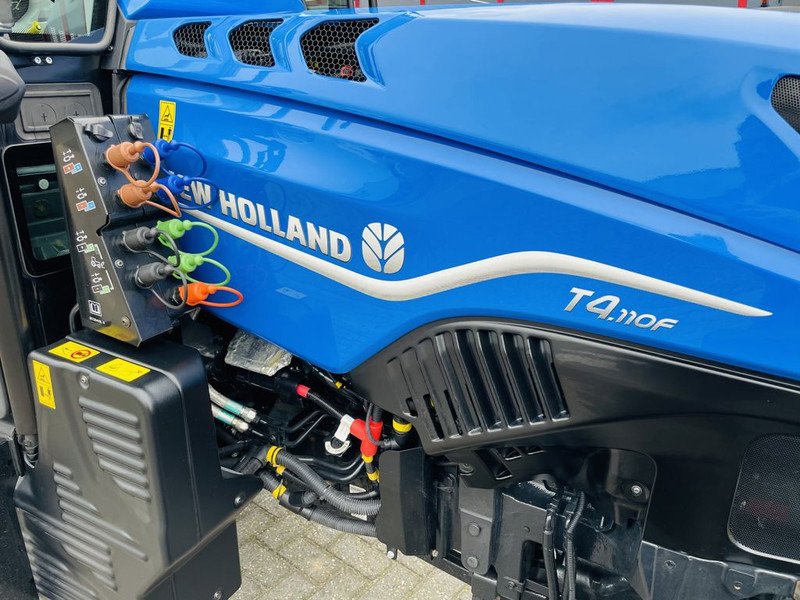 Минитрактор New Holland NH T4.110F New Generation Blue Cab: фото 10