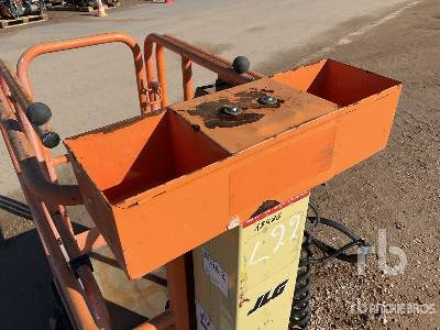 Коленчатый подъемник JLG NANO SP Nacelle A Mat Vertical: фото 13