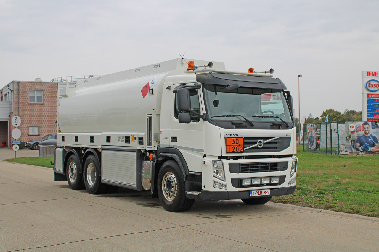 Грузовик-цистерна Volvo FM: фото 6