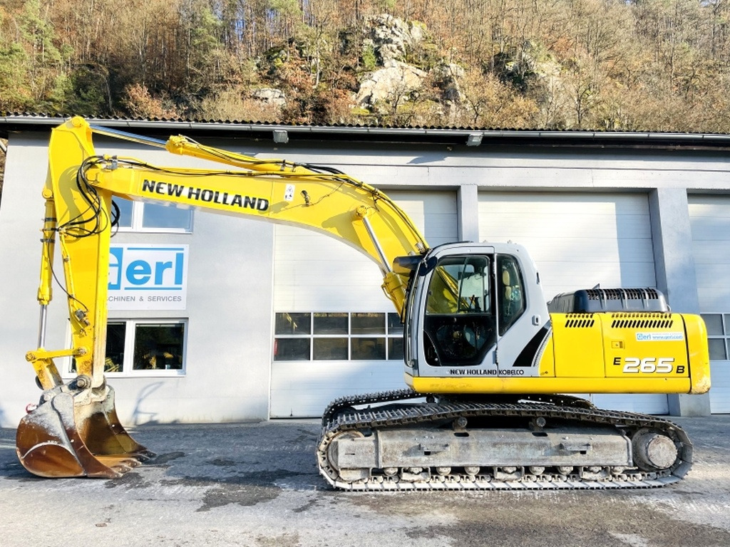 Гусеничный экскаватор Kobelco - New Holland E265B (3900): фото 11