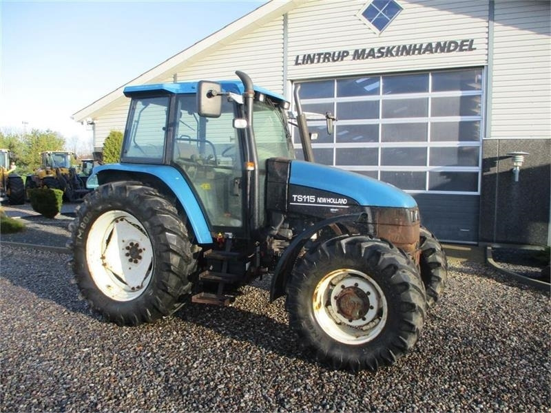 Трактор New Holland TS115 SLE: фото 14