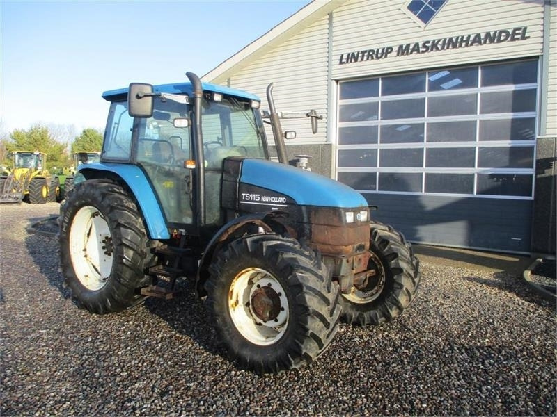 Трактор New Holland TS115 SLE: фото 15