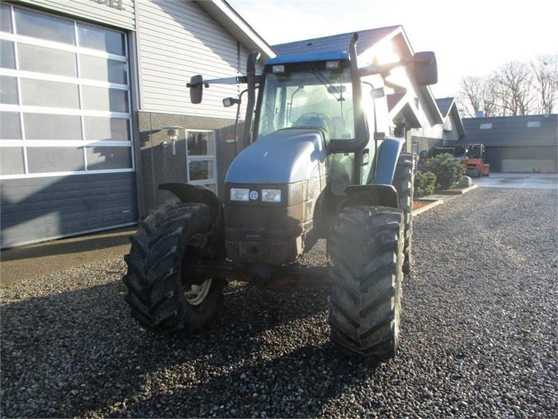 Трактор New Holland TS115 SLE: фото 6