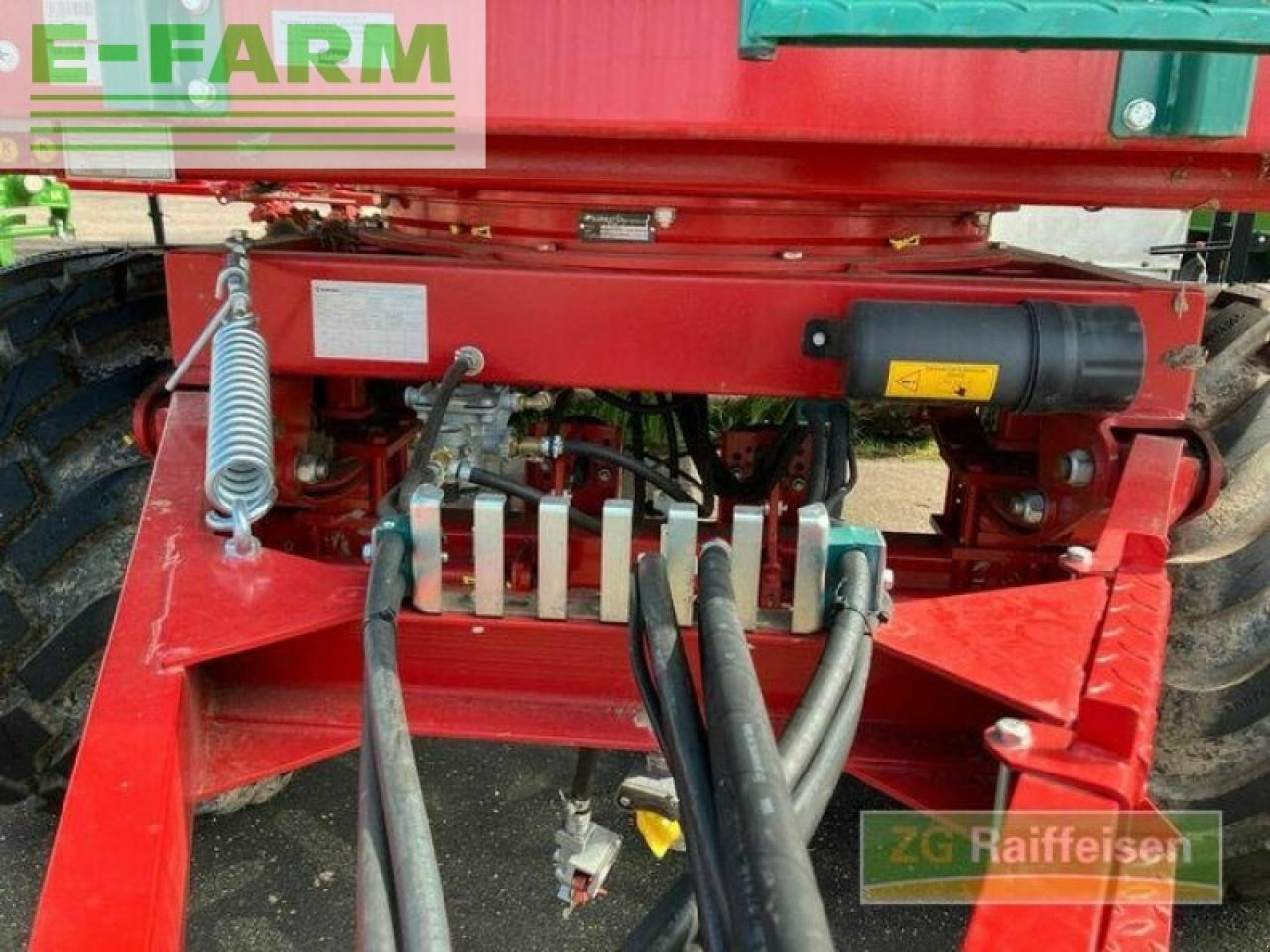 Сельскохозяйственный прицеп-самосвал Farmtech zkd 1800/40: фото 8