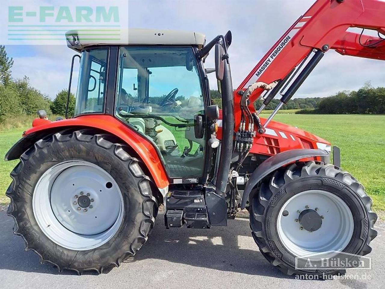 Трактор Massey Ferguson mf5611dyna4: фото 6