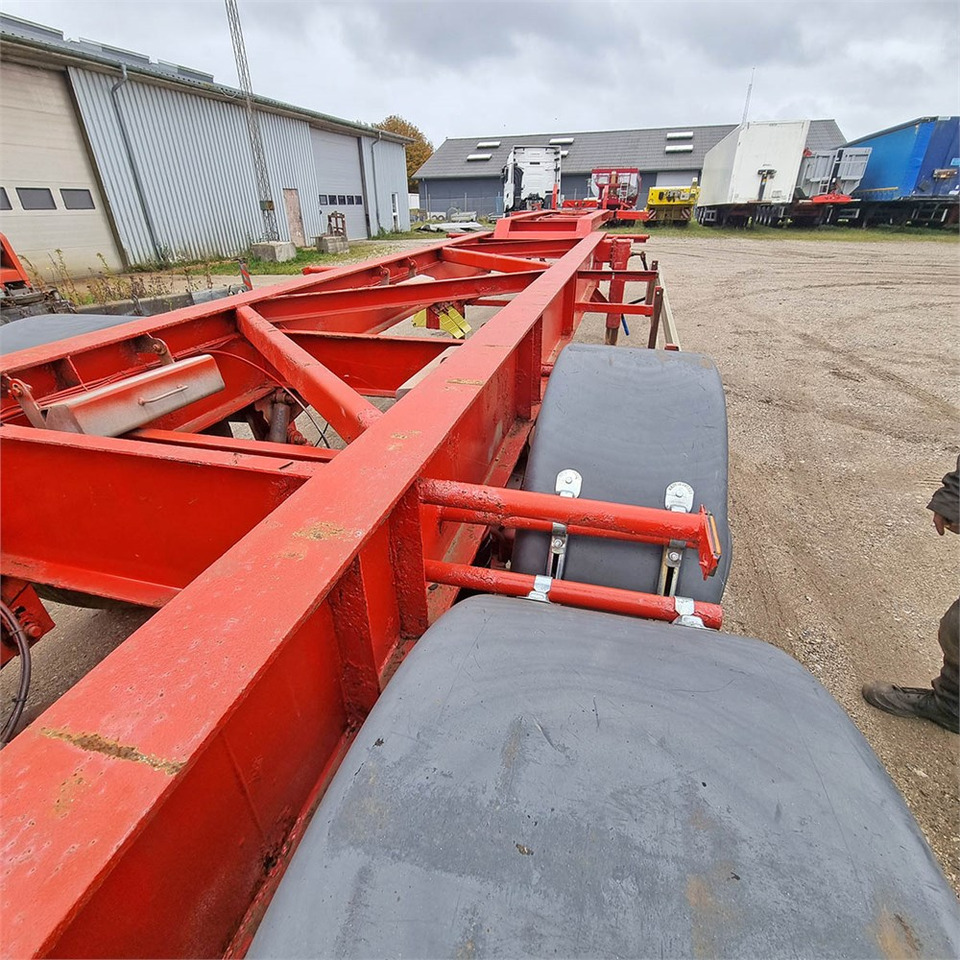 Полуприцеп-контейнеровоз/ Сменный кузов HFR Container chassis: фото 10