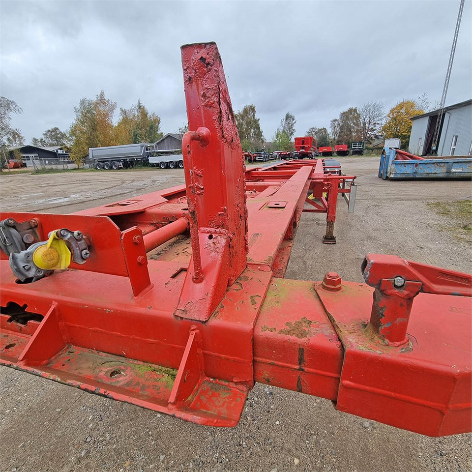 Полуприцеп-контейнеровоз/ Сменный кузов HFR Container chassis: фото 18