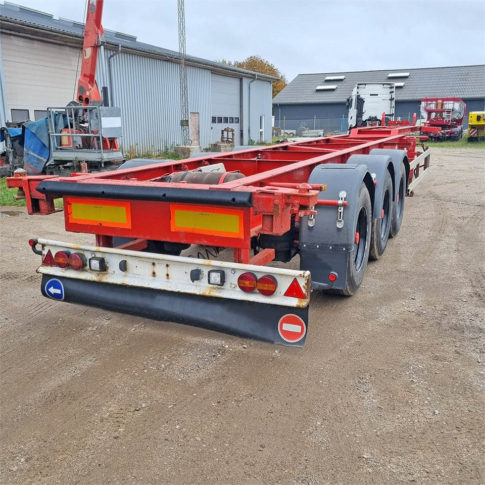 Полуприцеп-контейнеровоз/ Сменный кузов HFR Container chassis: фото 8