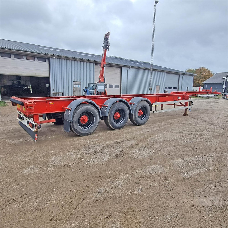 Полуприцеп-контейнеровоз/ Сменный кузов HFR Container chassis: фото 7
